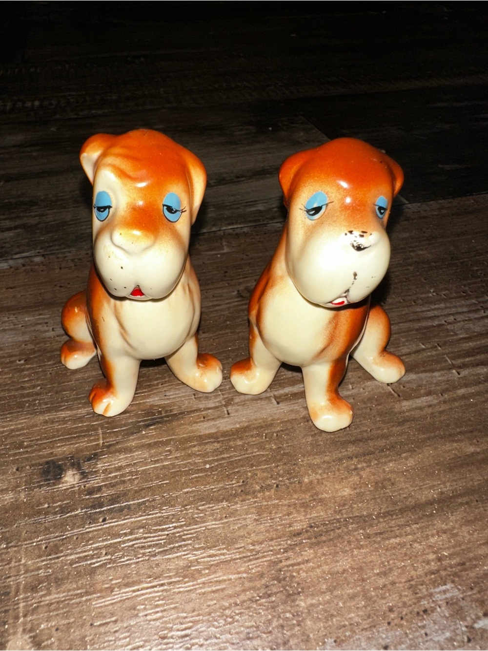 Vintage Orange and Cream Dog s&p shakers